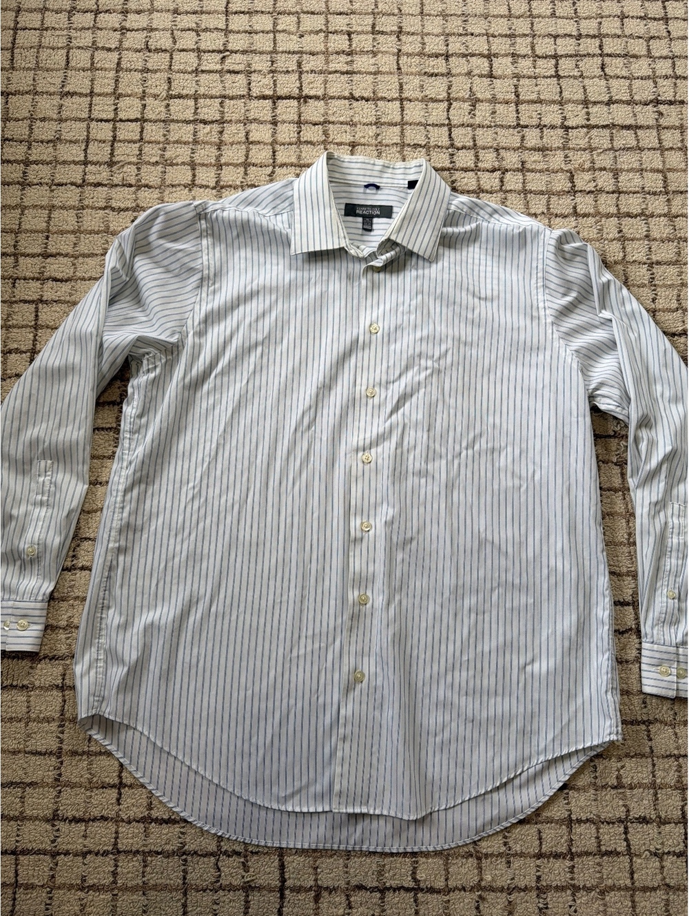 Kenneth Cole Reaction Men's XL White and Blue Striped Button-Up Shirt